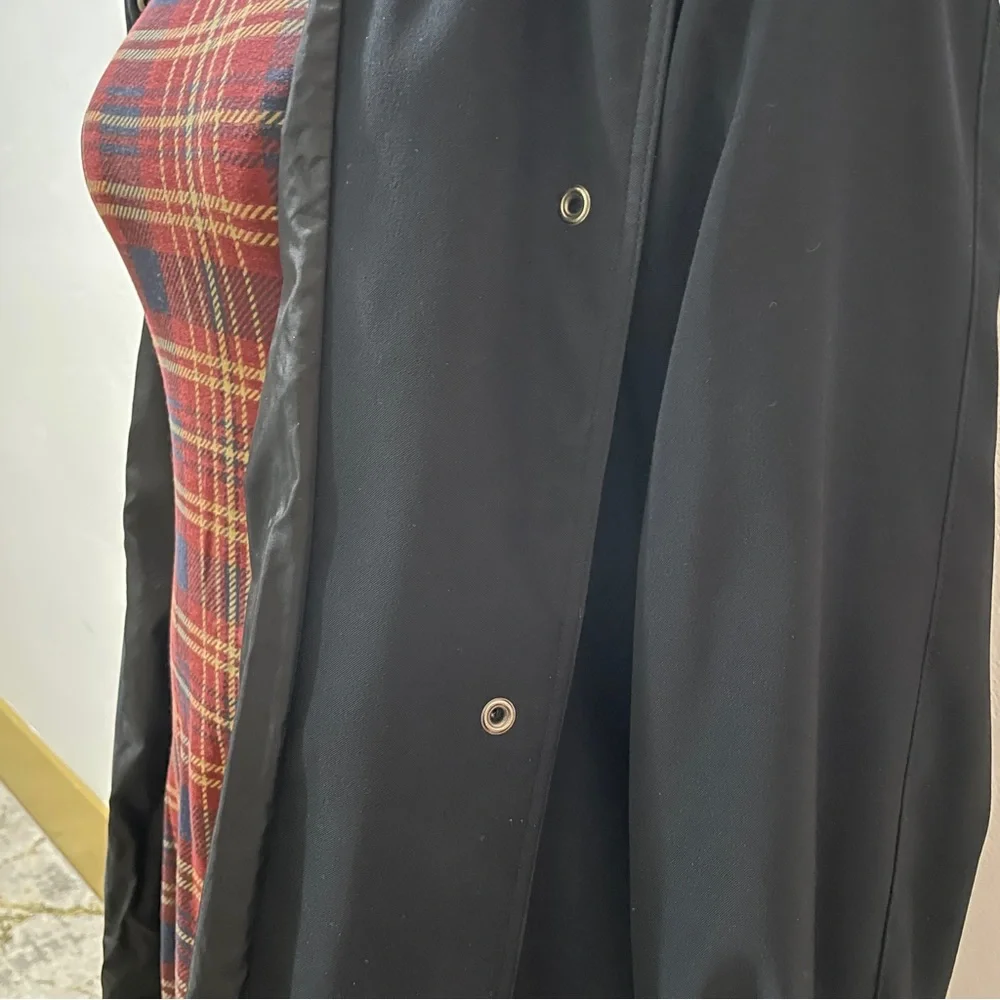Vintage Liz Claiborne Classic Raincoat - Size 4 - Picture 6 of 14